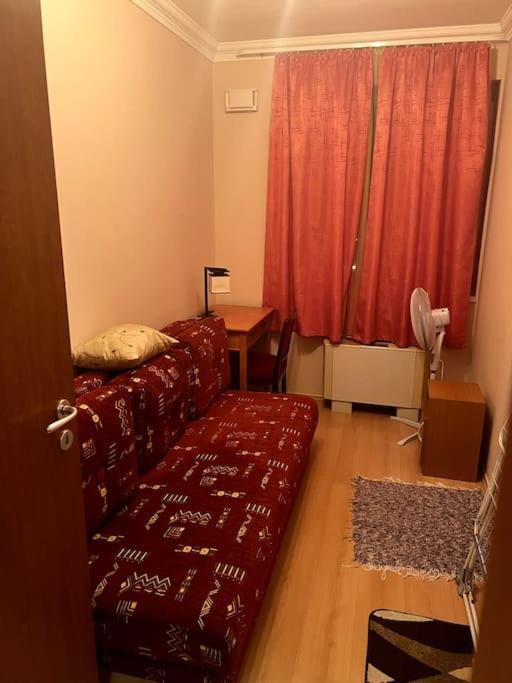 Laura Apartman *